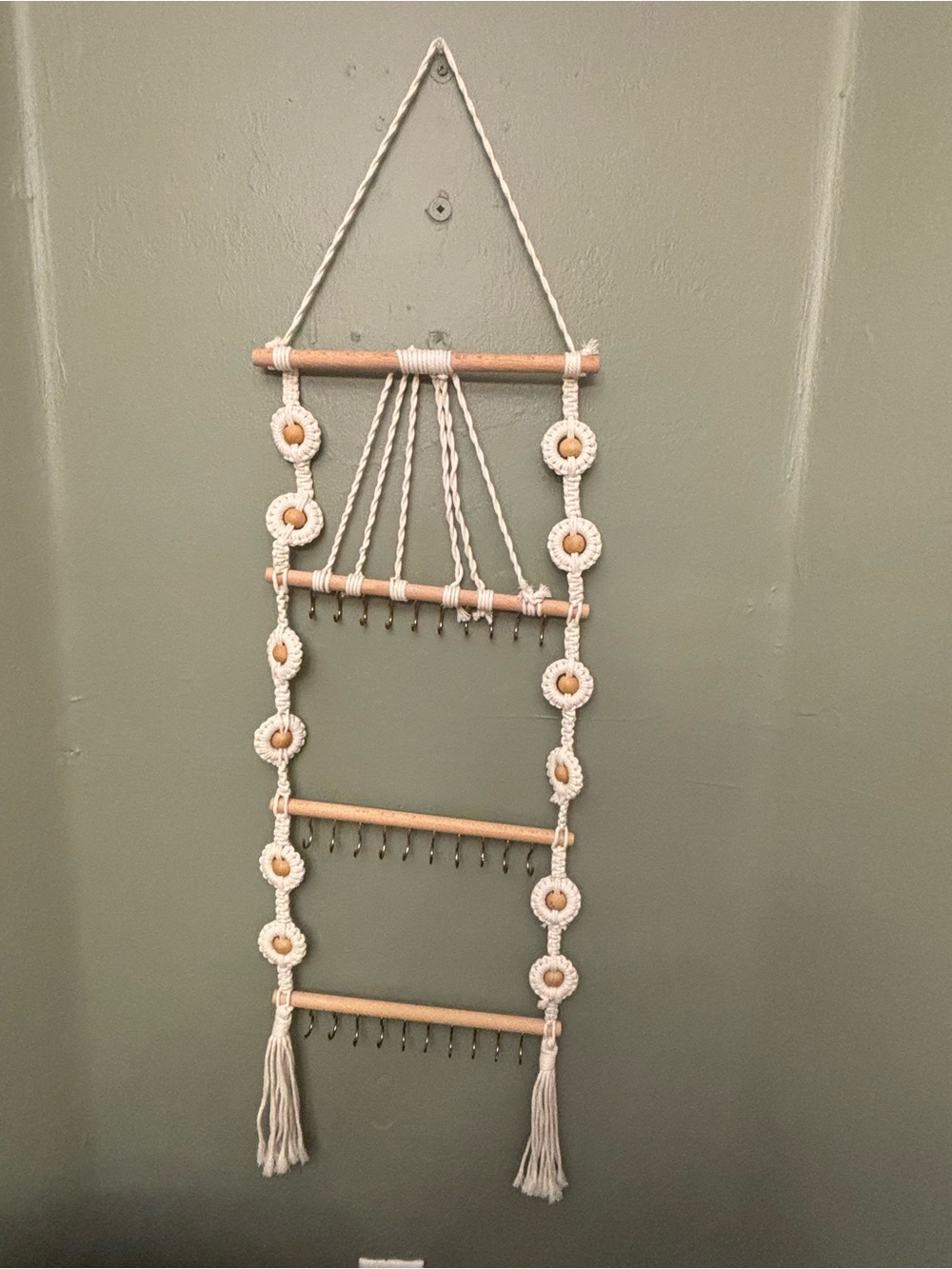 Macrame bohemian wall hanging jewlery holder/organizer